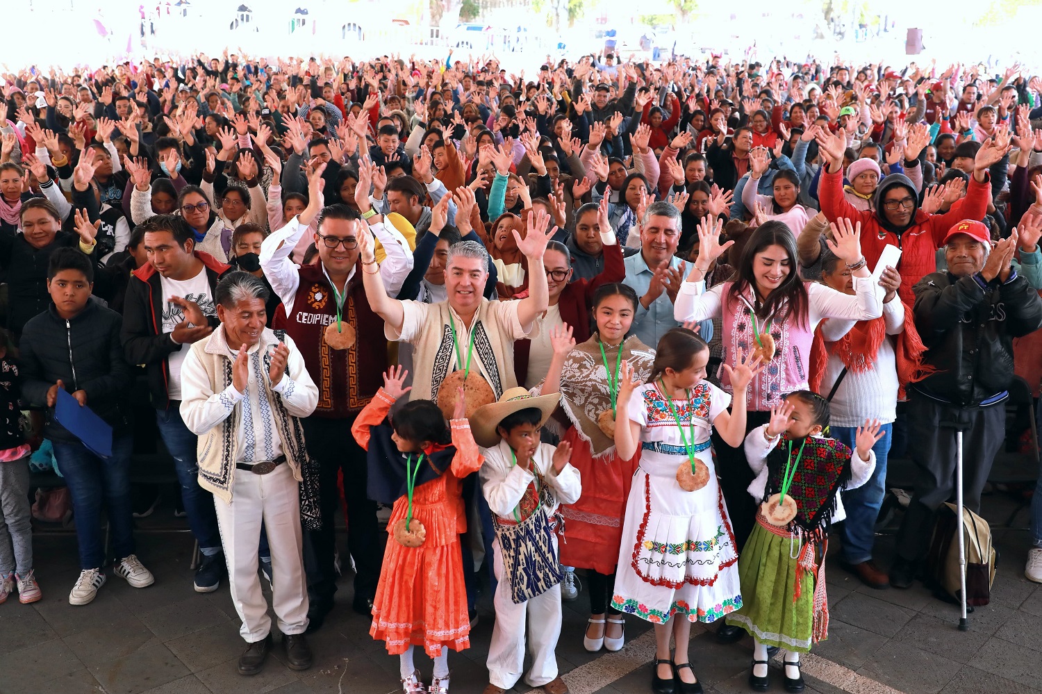 Entrega Gobernadora Delfina Gómez Álvarez 2 mil 800 apoyos del programa “Niñez Indígena con Bienestar” 