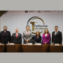 Juan Carlos González Romero, Secretario de Bienestar, asistió en representación de la Gobernadora Delfina Gómez Álvarez, al Primer Informe de Labores de la Presidenta del Tribunal Electoral del Estado de México (TEEM), Martha Patricia Tovar Pescador.